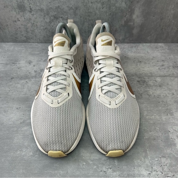 Nike Zoom Strike Sneakers A01913-200 Womens sz 8.5 - cream/gold - Picture 2 of 7
